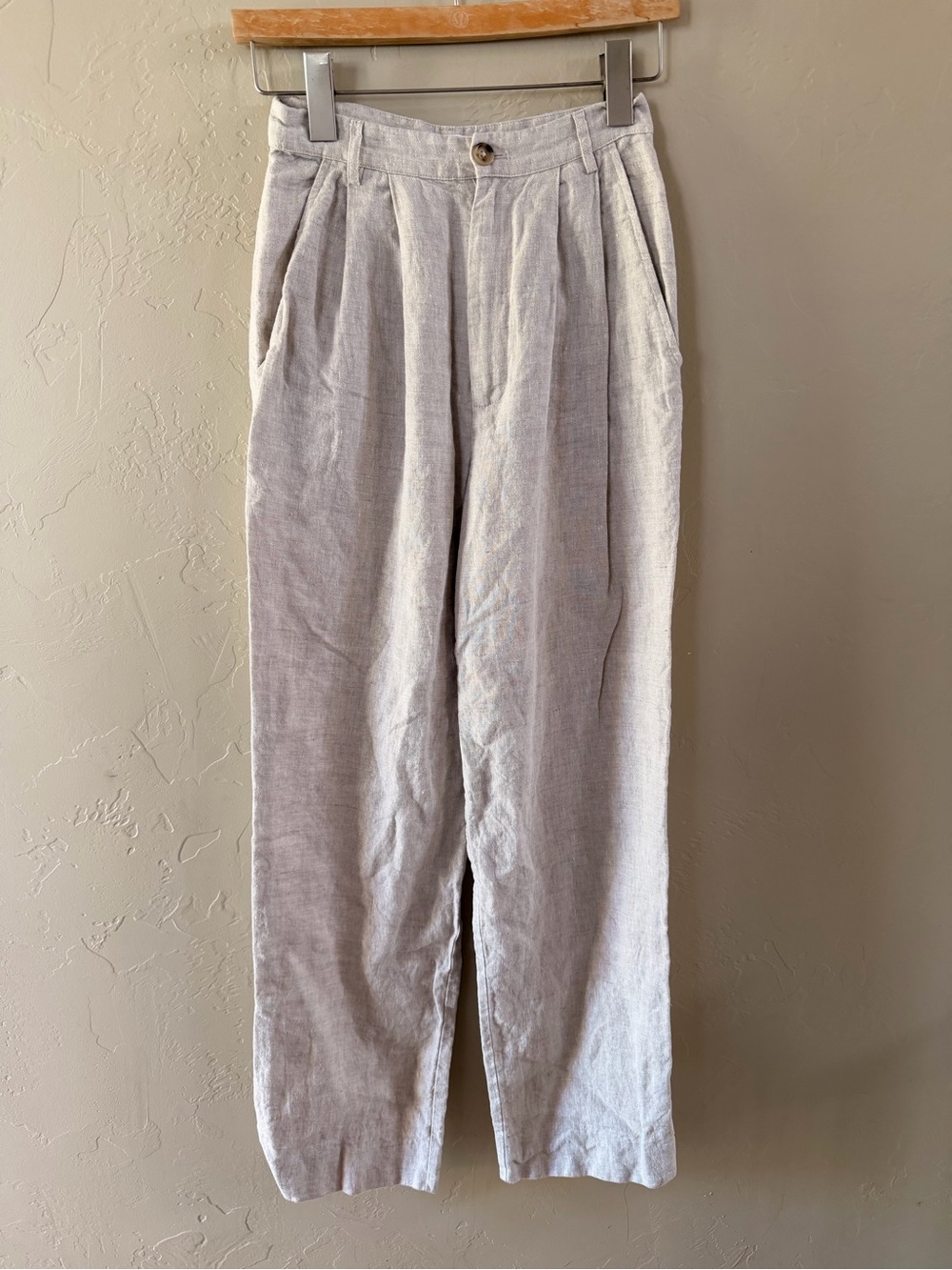Reformation Light Gray Pleated Linen-Blend Chinos